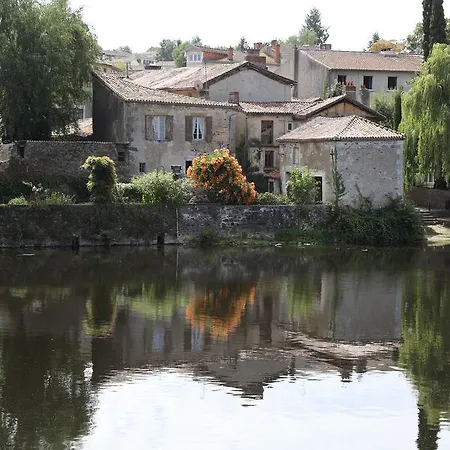 Holiday home Chez Le Brun