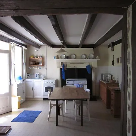Holiday home Chez Le Brun Esse