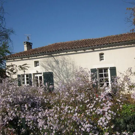 Chez Le Brun Holiday home Esse